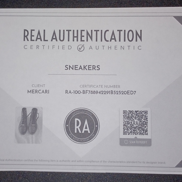 Gucci Black Leather Women's High Top Sneakers Lace Boots Silver Logo EURO 39 - Picture 8 of 8